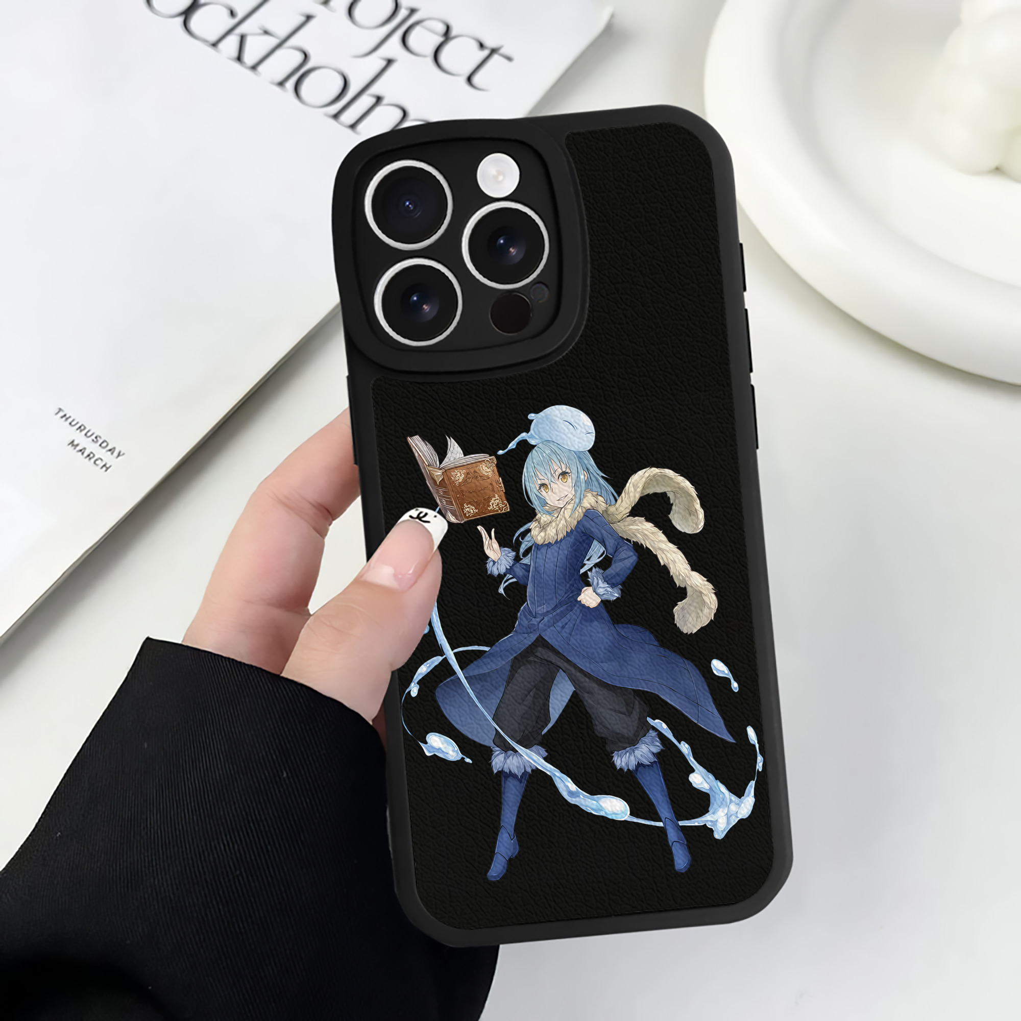 （画像用） 転スラ Regarding Reincarnated to Slime 【iPhone 16シリーズ対応】シリコンスマホケース（レザー調） 材質：シリコン